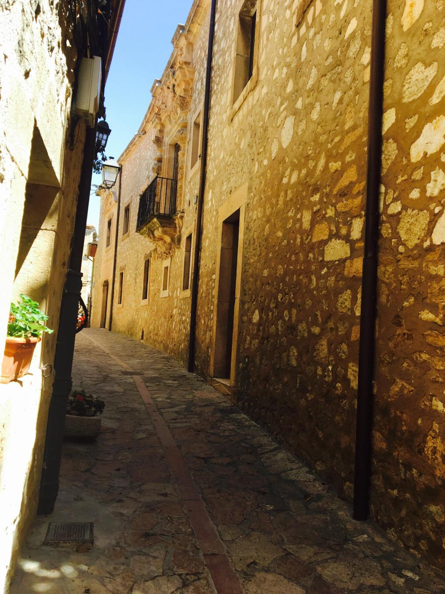 Hostal Posada La Panadera Sepúlveda Exterior foto